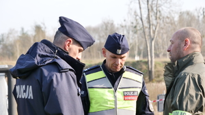 Komendant Powiatowy Policji w Ostródzie podinsp. Marcin Danowski oraz I Z-ca Komendanta Powiatowego Policji w Ostródzie nadkom. Krzysztof Bilicki