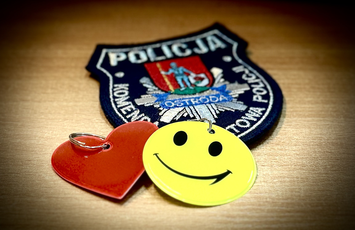 Policja apeluje o noszenie odblasków po zmroku